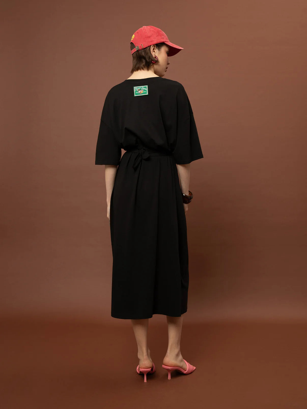 WE__ARE
OVERSIZED MAXI T-SHIRT-DRESS BLACK
