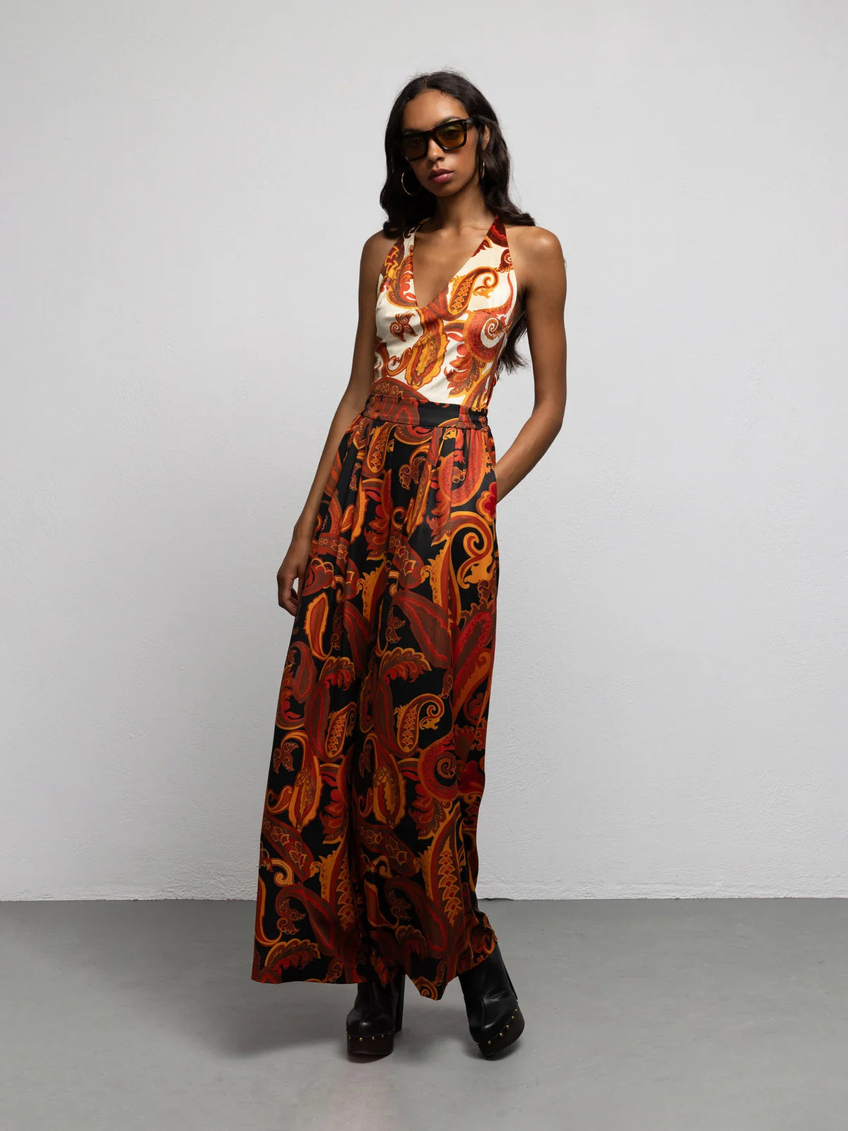 WE__ARE
DORIS PANTS - PAISLEY BLACK
