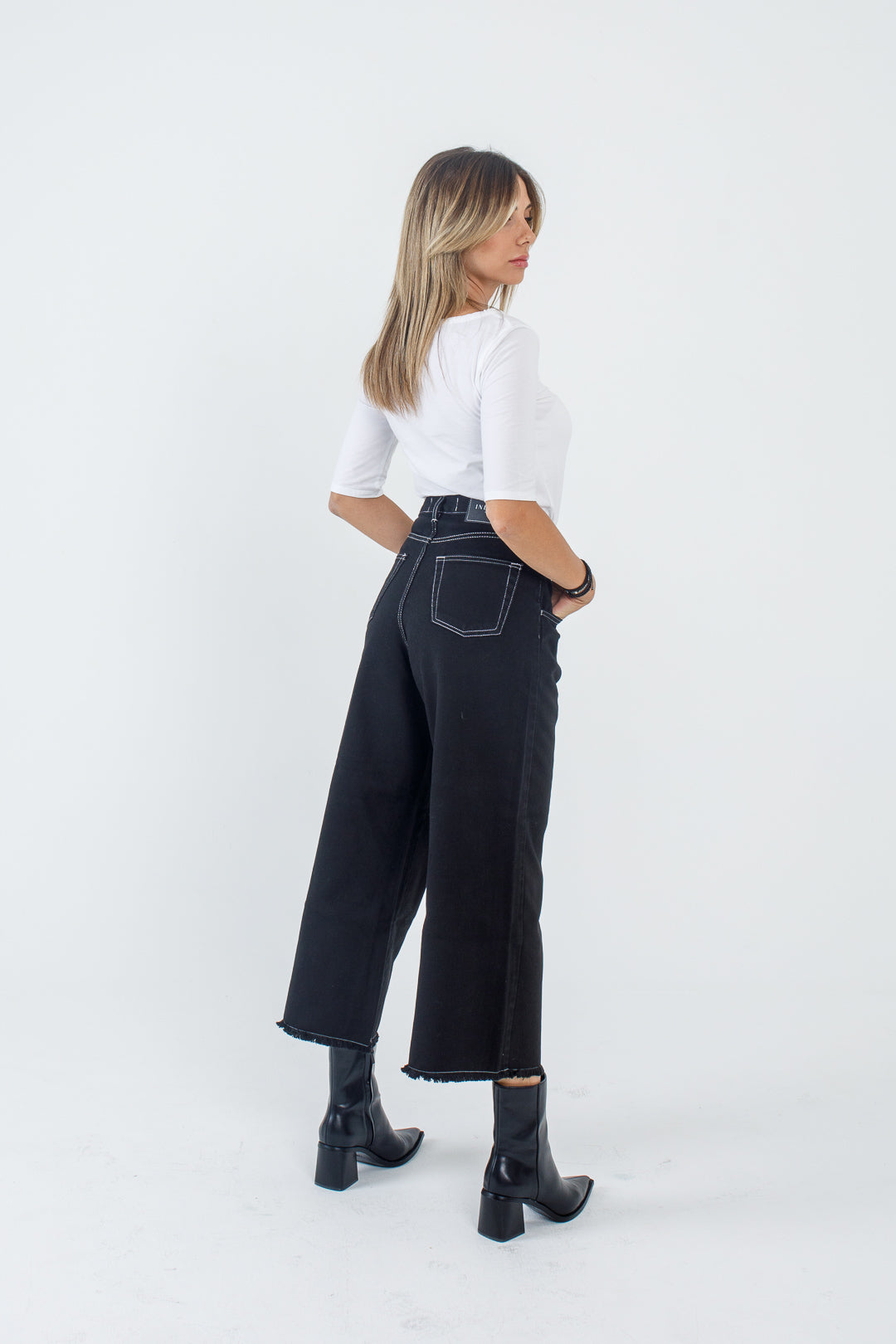 INDIGO JEANS Zina black