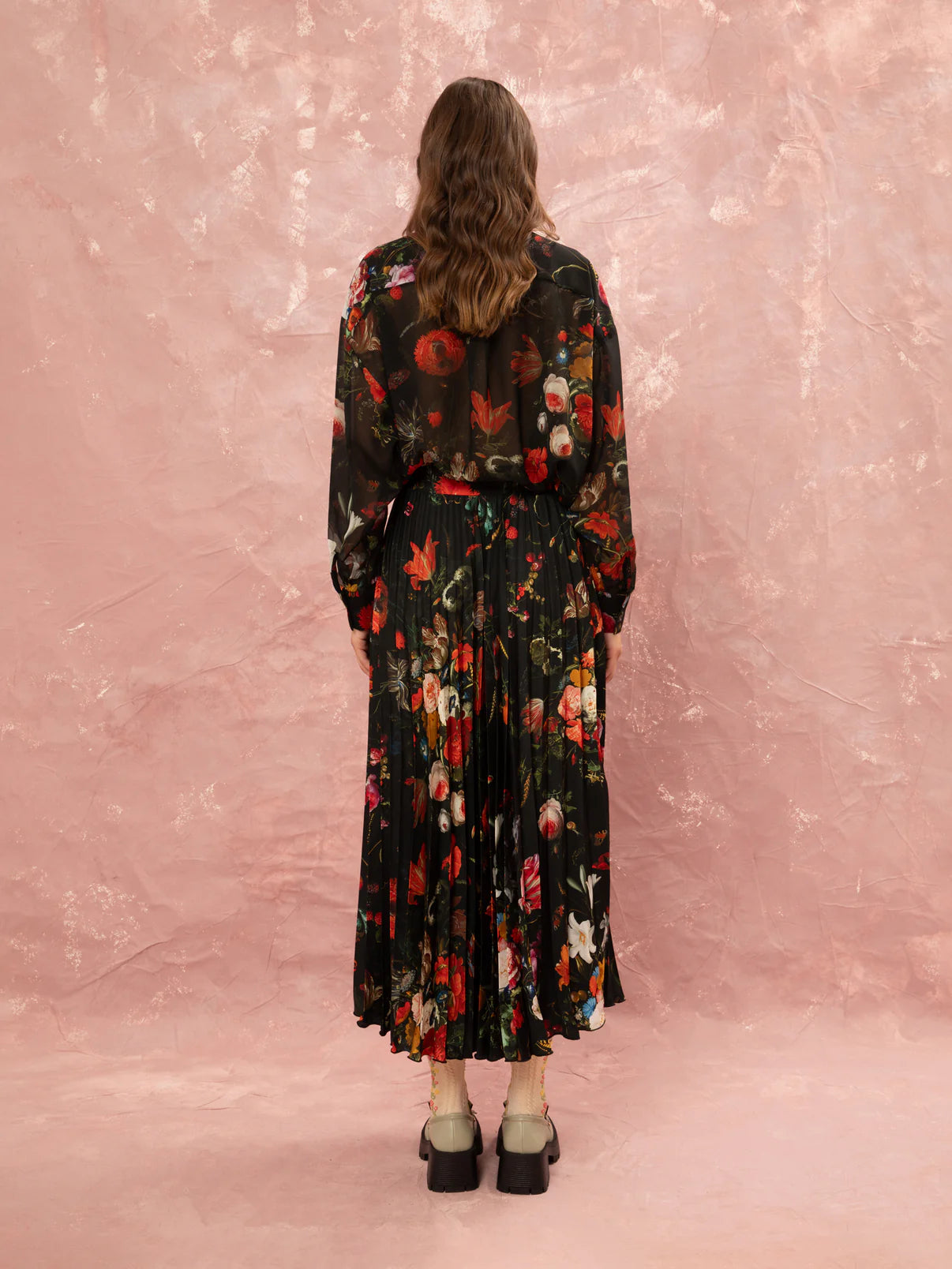 WE__ARE
PLEATED MAXI SKIRT - STILL LIFE