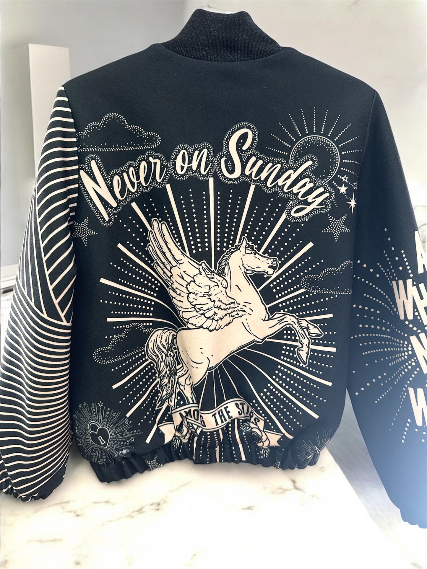 Never on Sunday LICORNE JACKET Statement Pegasus