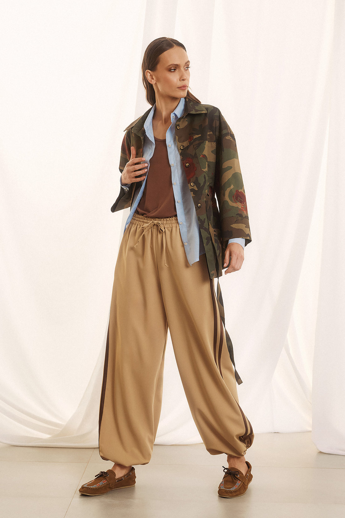 Eighty2 Pant beige with camel