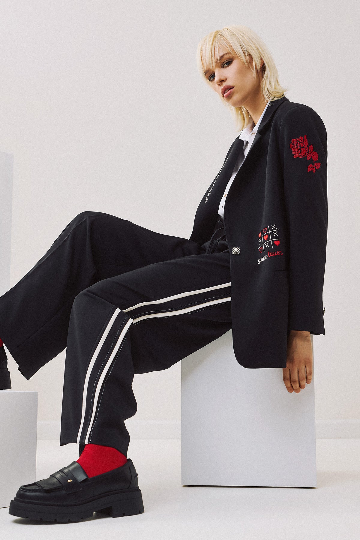 Figaro Embroidered Statement Blazer Black