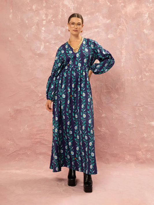 WE__ARE
V-NECK MAXI DRESS - MOONFLOWERS