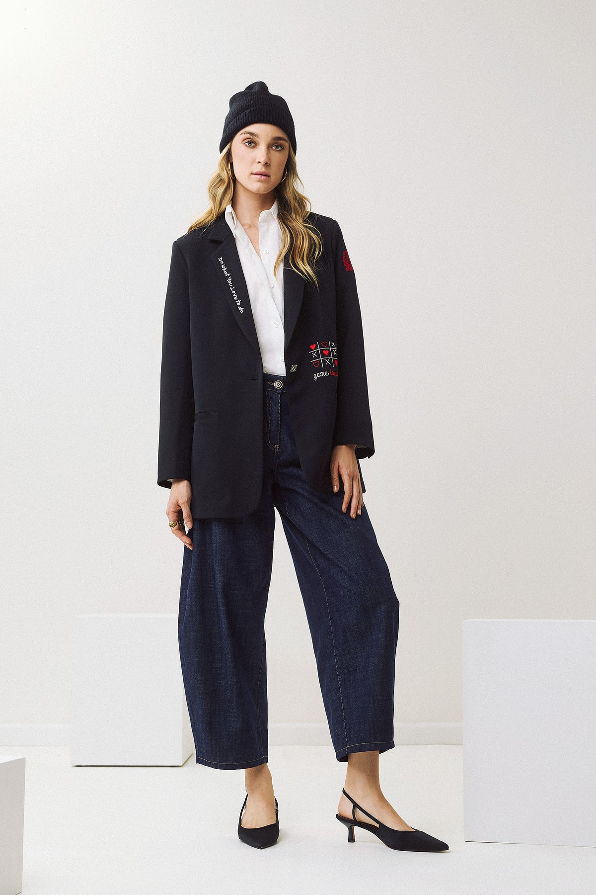 Figaro Embroidered Statement Blazer Black