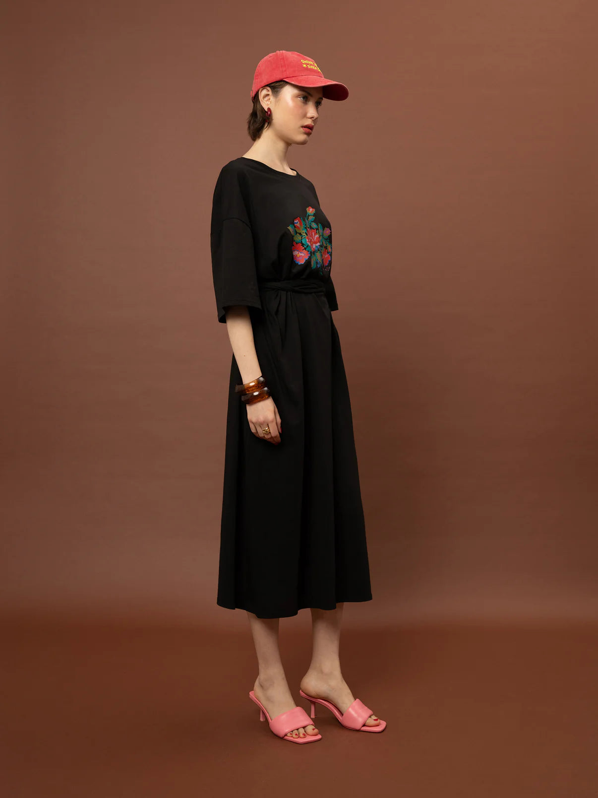 WE__ARE
OVERSIZED MAXI T-SHIRT-DRESS BLACK