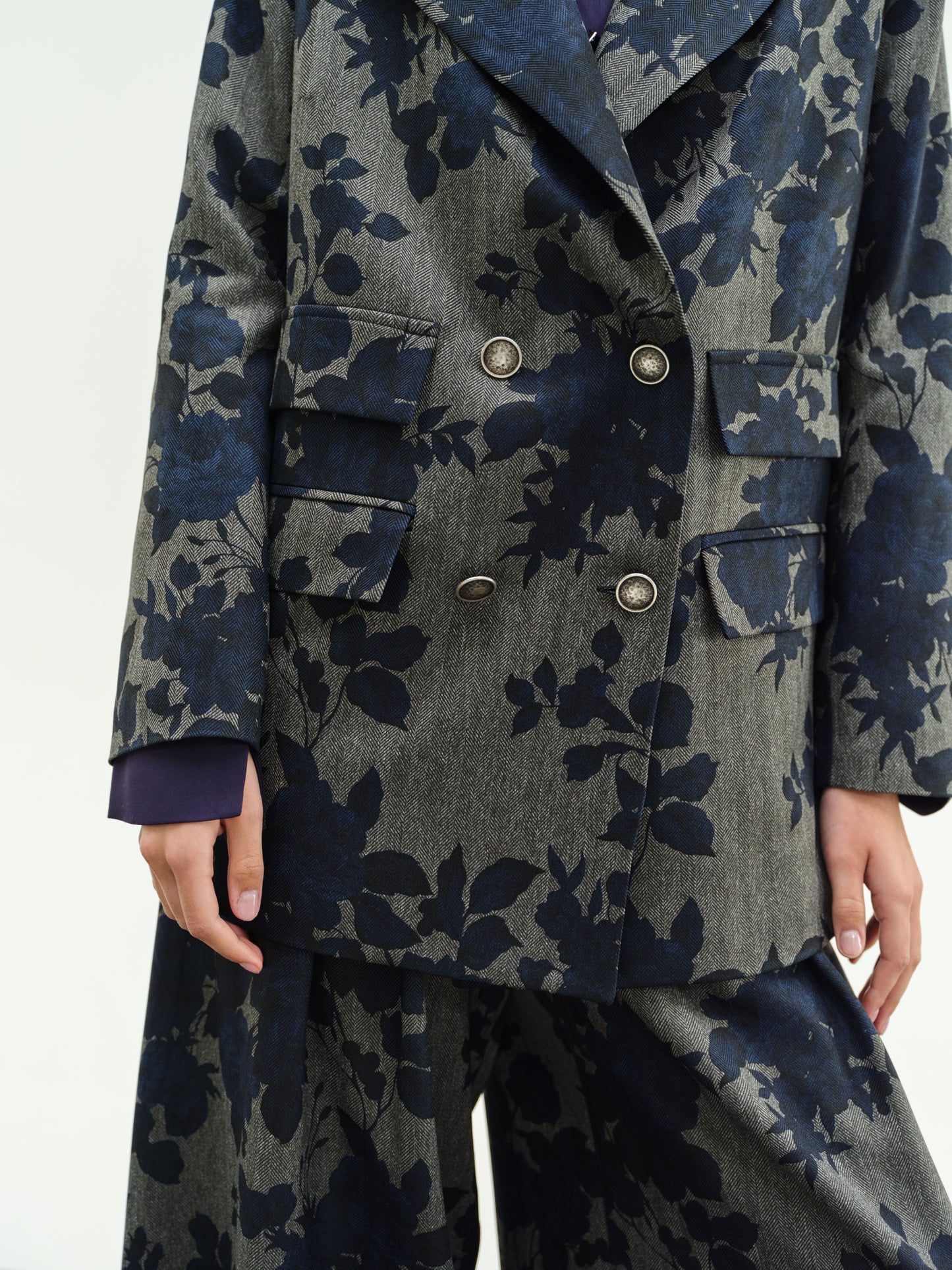 CHICARD OVERSIZED FLORAL JACKET