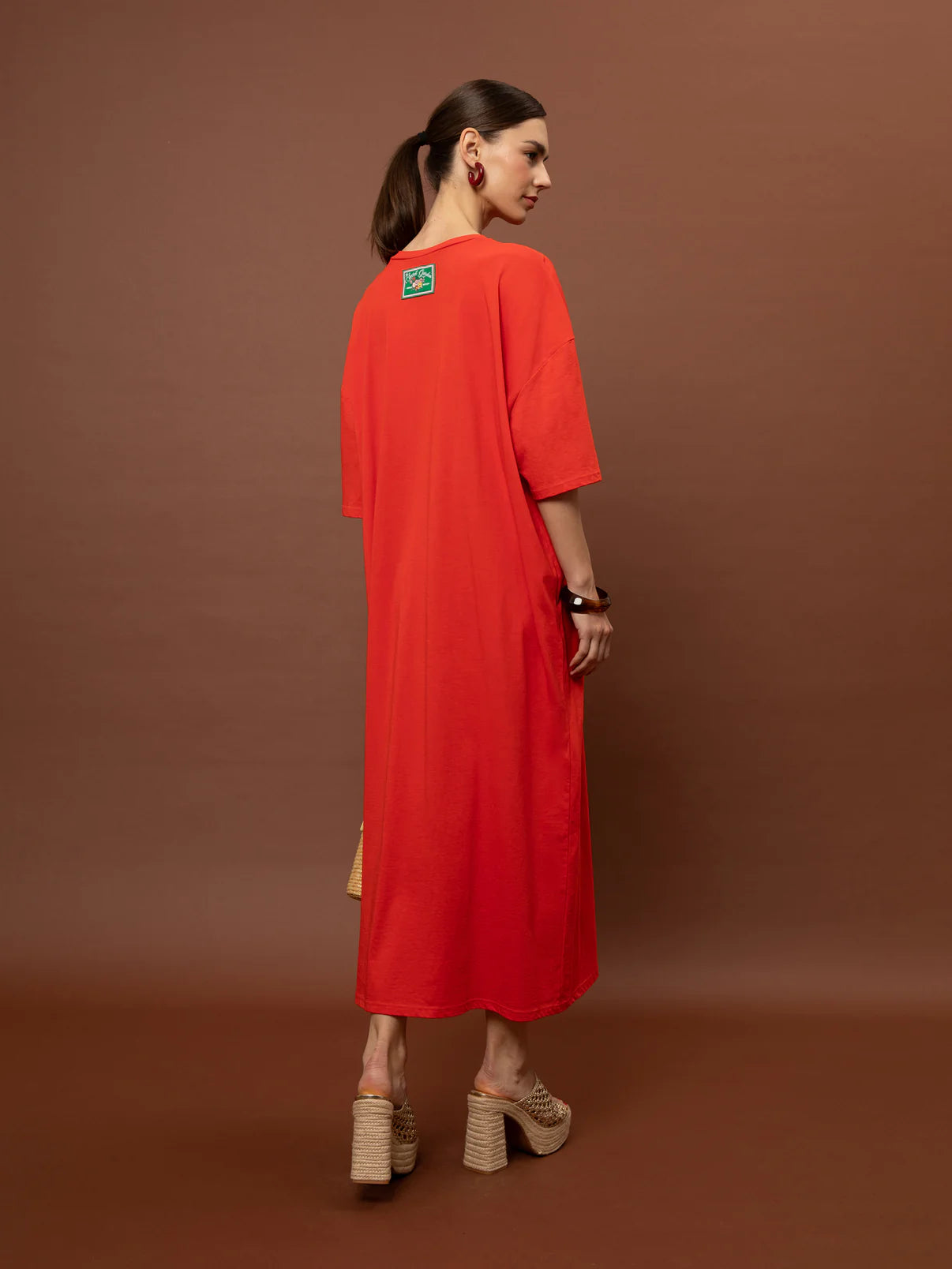 WE__ARE
OVERSIZED MAXI T-SHIRT-DRESS RED