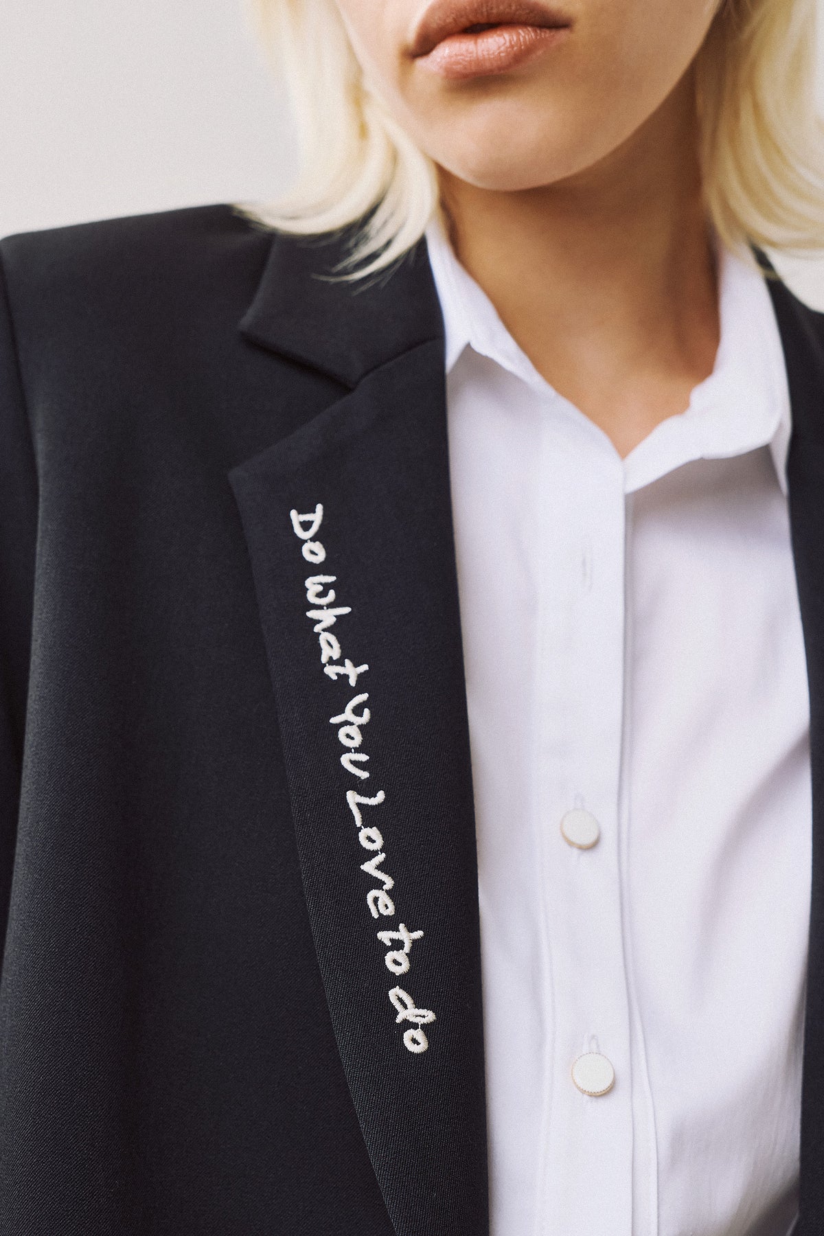 Figaro Embroidered Statement Blazer Black