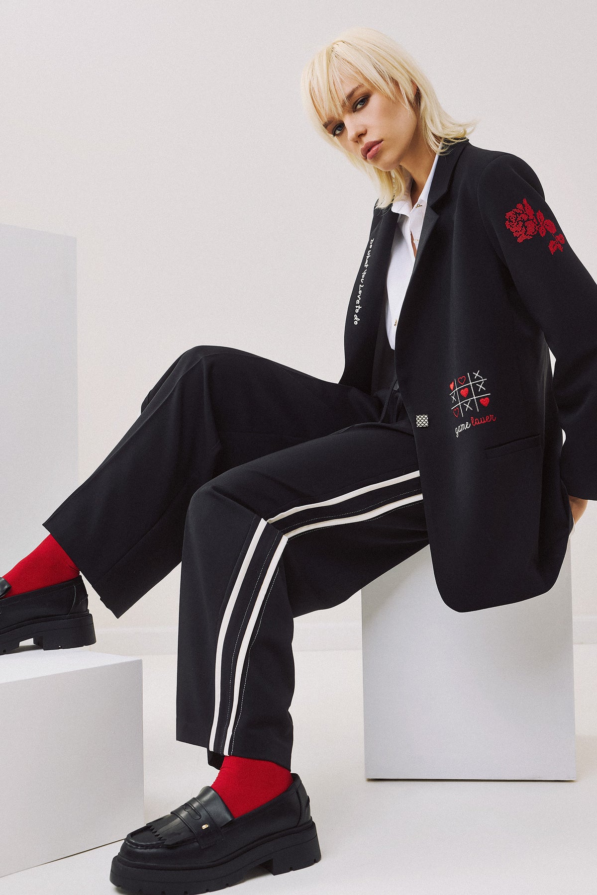 Figaro Embroidered Statement Blazer Black