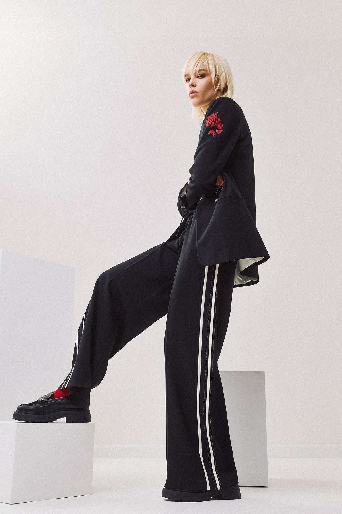 Figaro Embroidered Statement Blazer Black