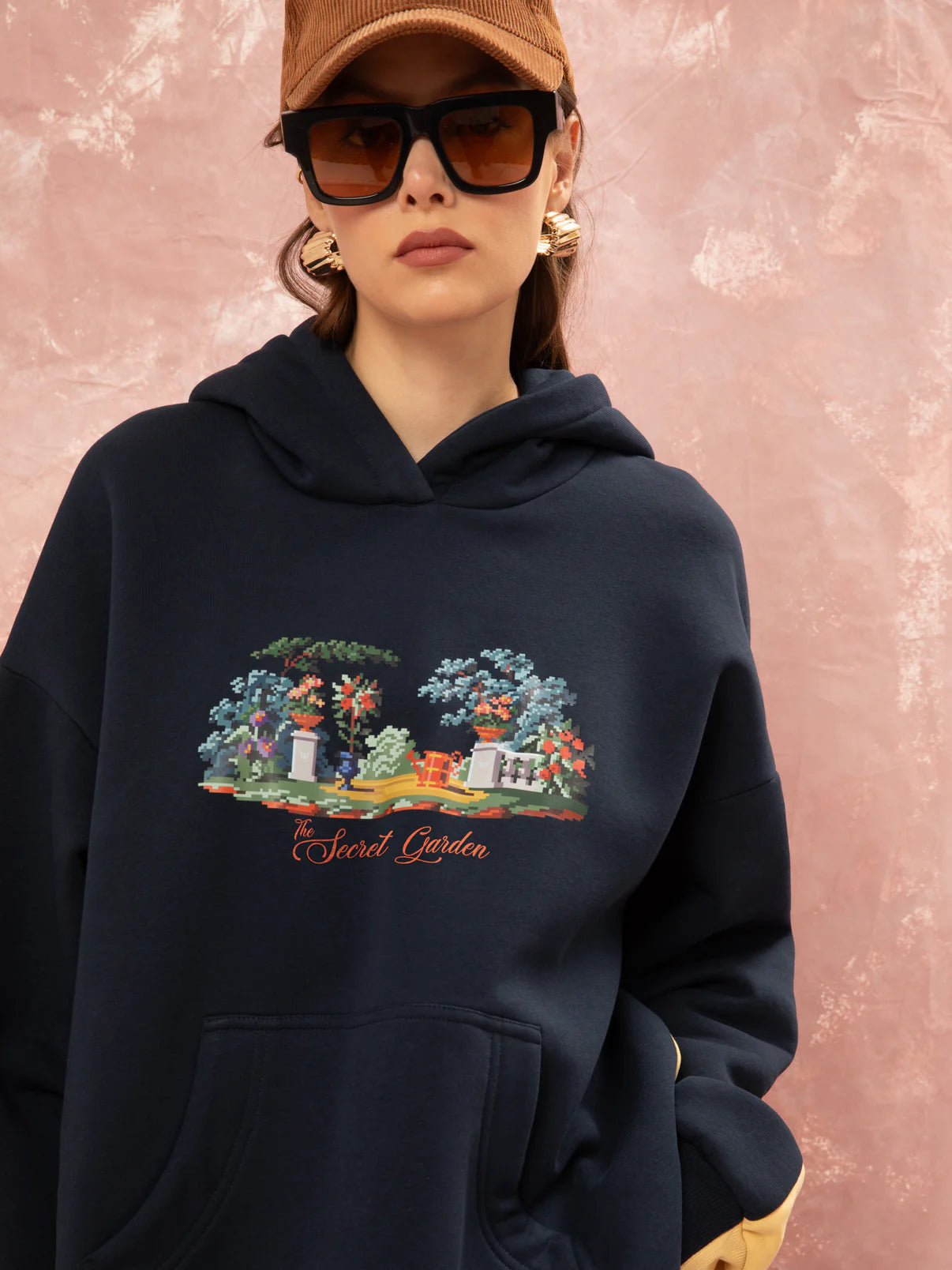 WE__ARE
OVERSIZED HOODIE - BLUE/YELLOW