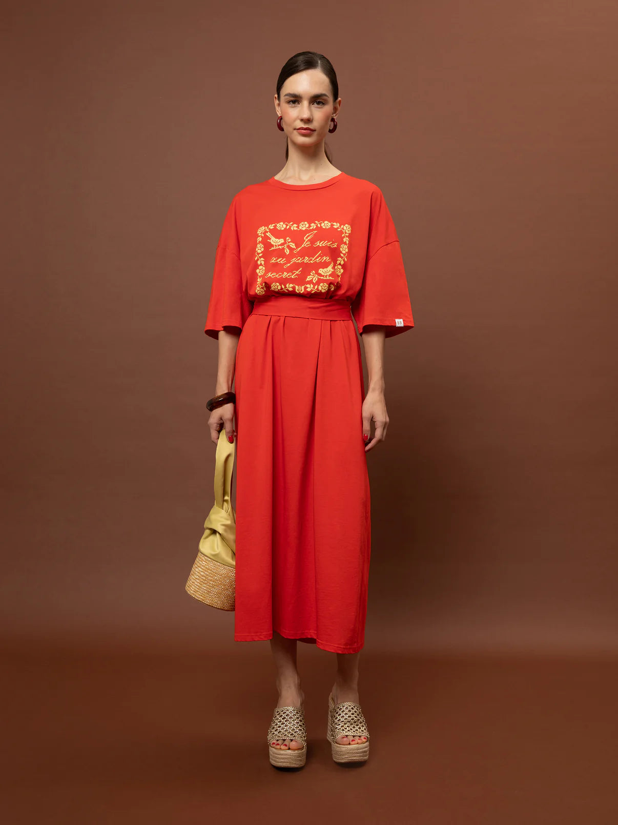 WE__ARE
OVERSIZED MAXI T-SHIRT-DRESS RED