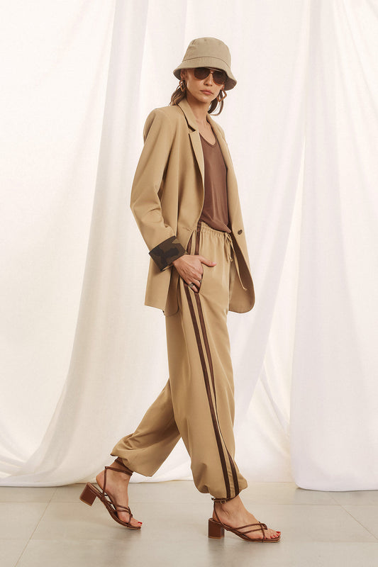 Eighty2 Pant beige with camel