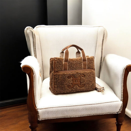 Moumoute handbag with logo camel