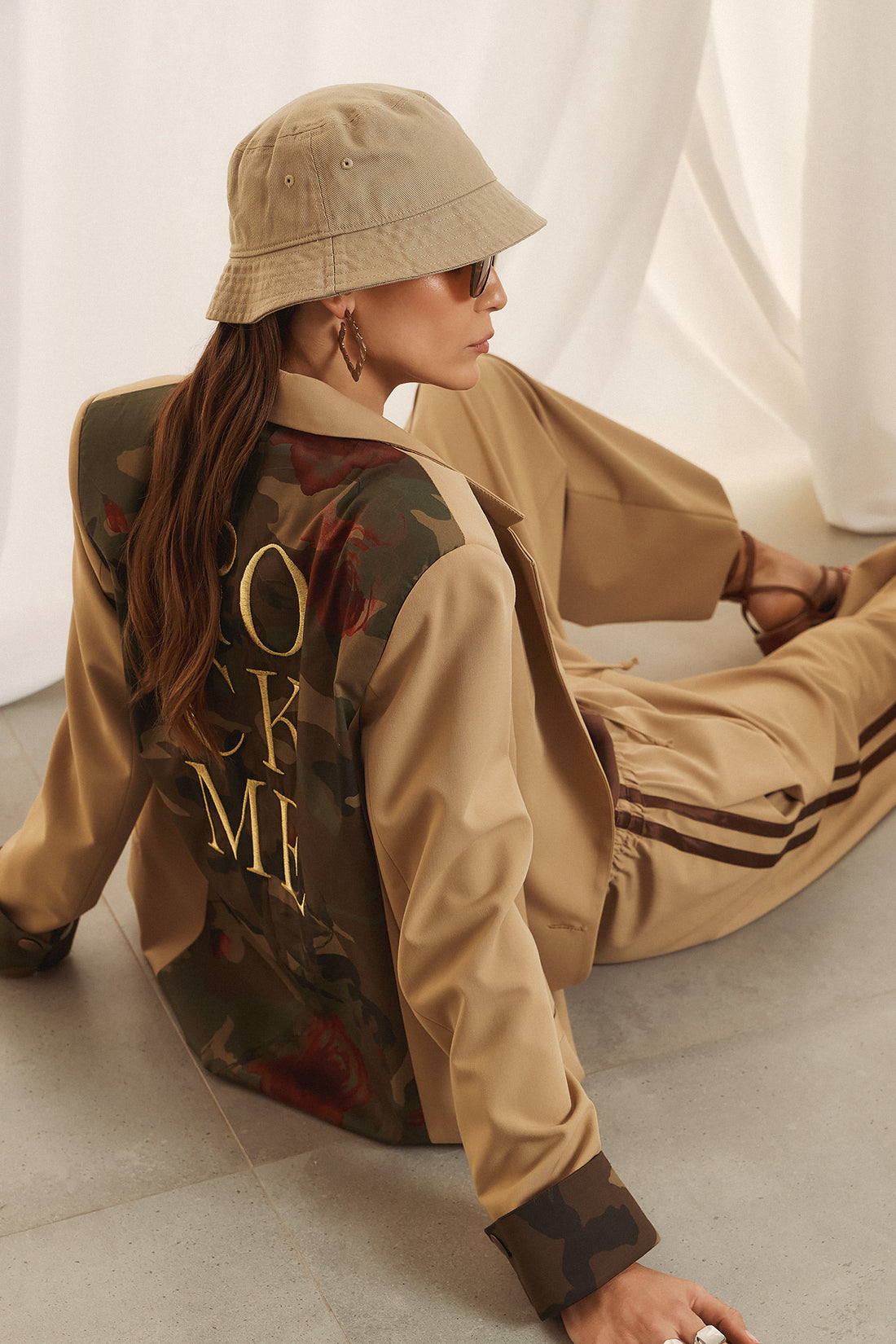 Eighty2 Pant beige with camel