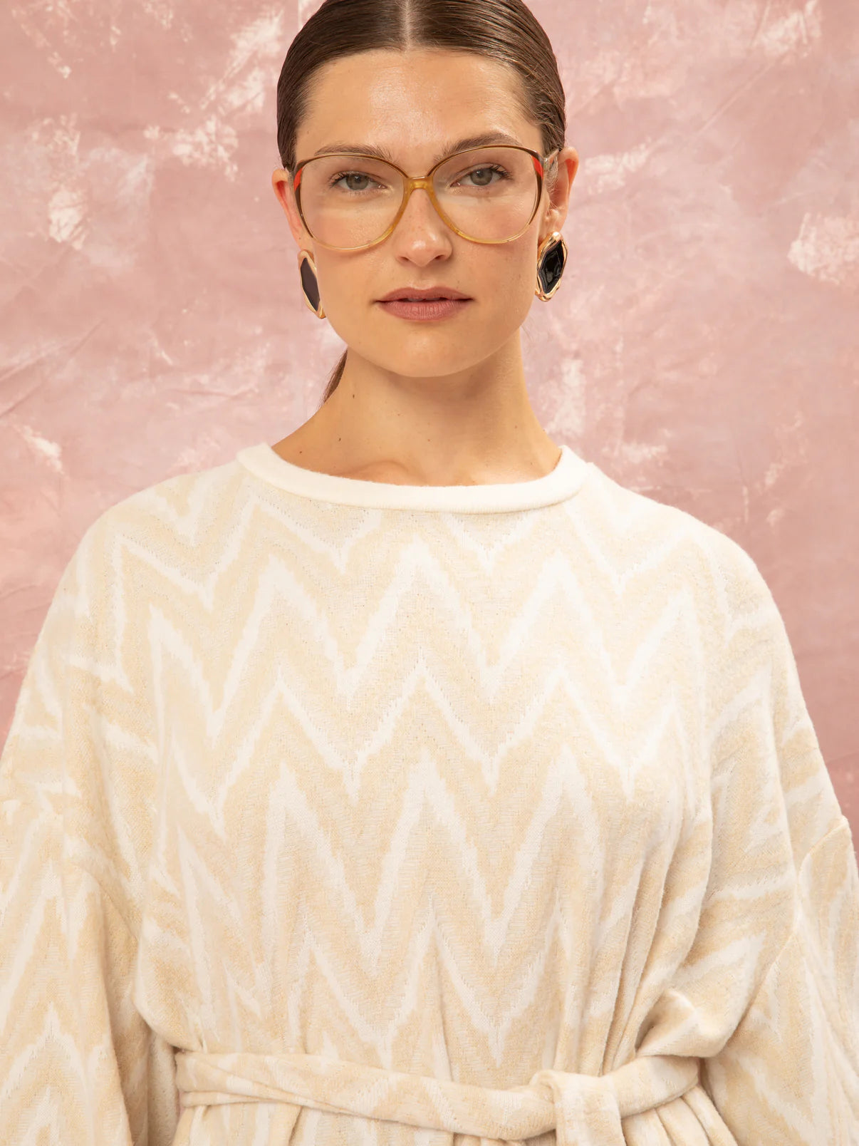 WE__ARE
KNITTED OVERSIZED DRESS - BEIGE