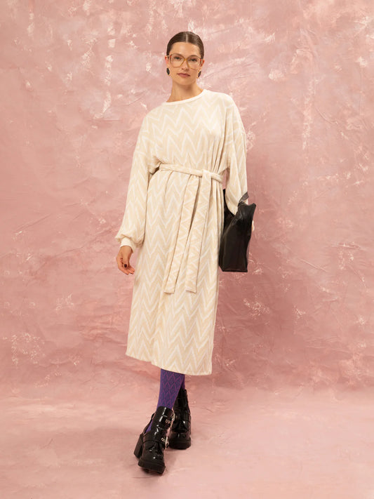 WE__ARE
KNITTED OVERSIZED DRESS - BEIGE