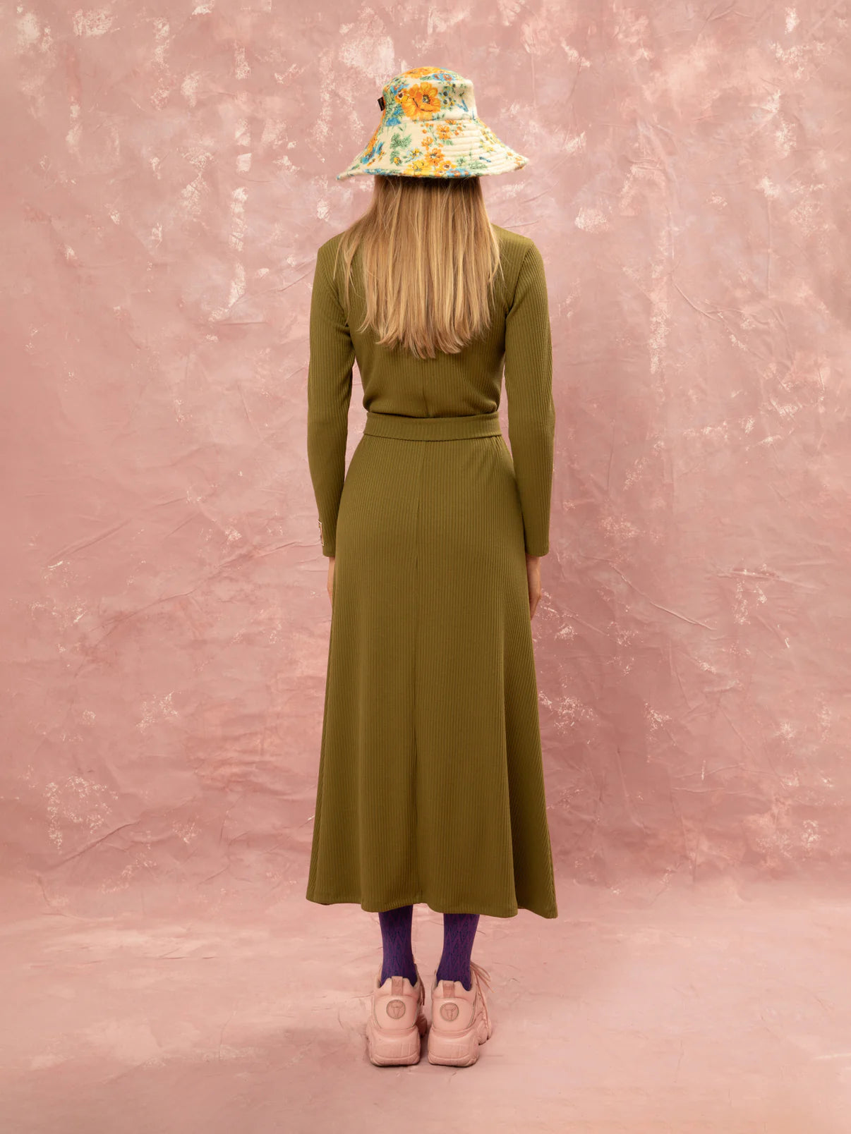 WE__ARE
KNITTED RIBBED DRESS - LIME