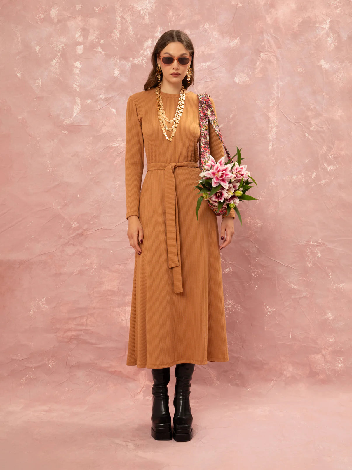 WE__ARE
KNITTED RIBBED DRESS - BEIGE