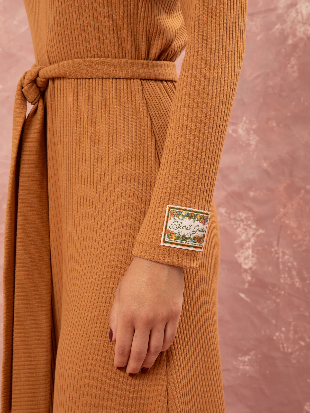 WE__ARE
KNITTED RIBBED DRESS - BEIGE