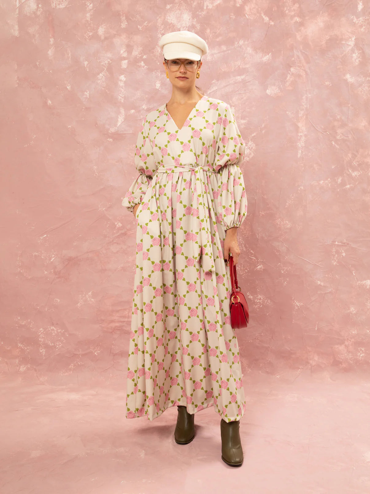 WE__ARE
V-NECK MAXI DRESS - ROSES