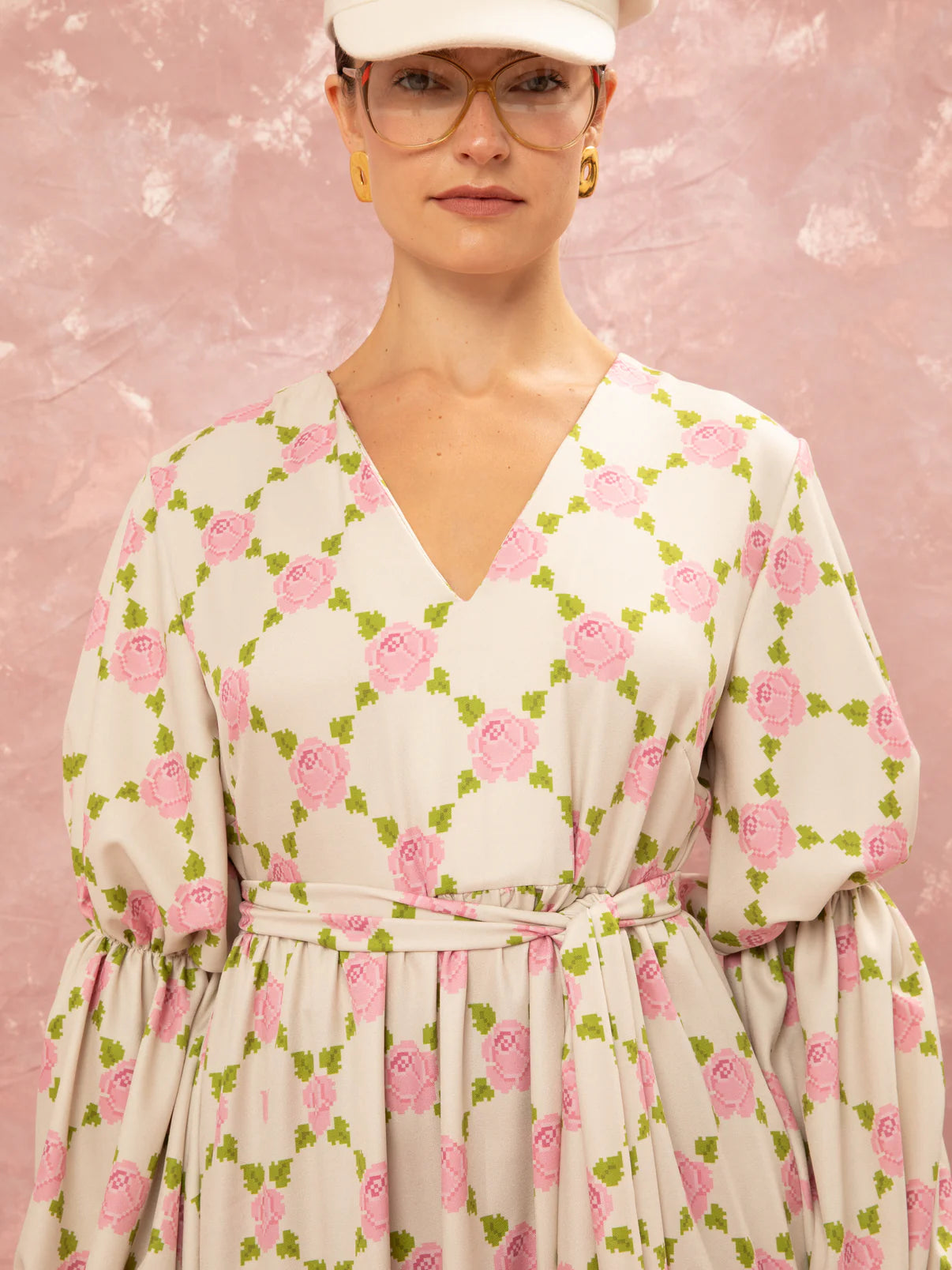 WE__ARE
V-NECK MAXI DRESS - ROSES