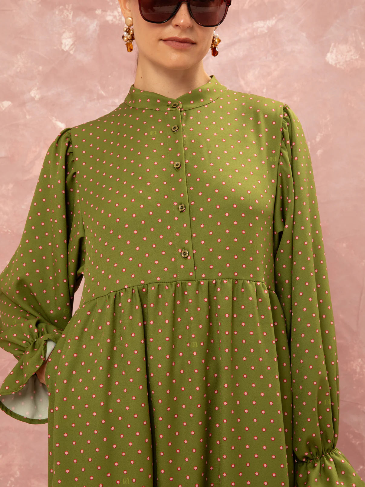 WE__ARE
MAO COLLAR MAXI DRESS - FLORAL DOT LIME