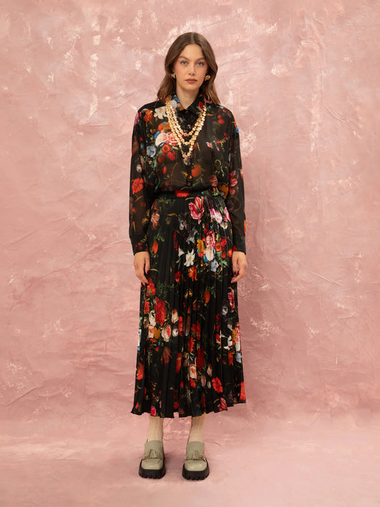 WE__ARE
PLEATED MAXI SKIRT - STILL LIFE