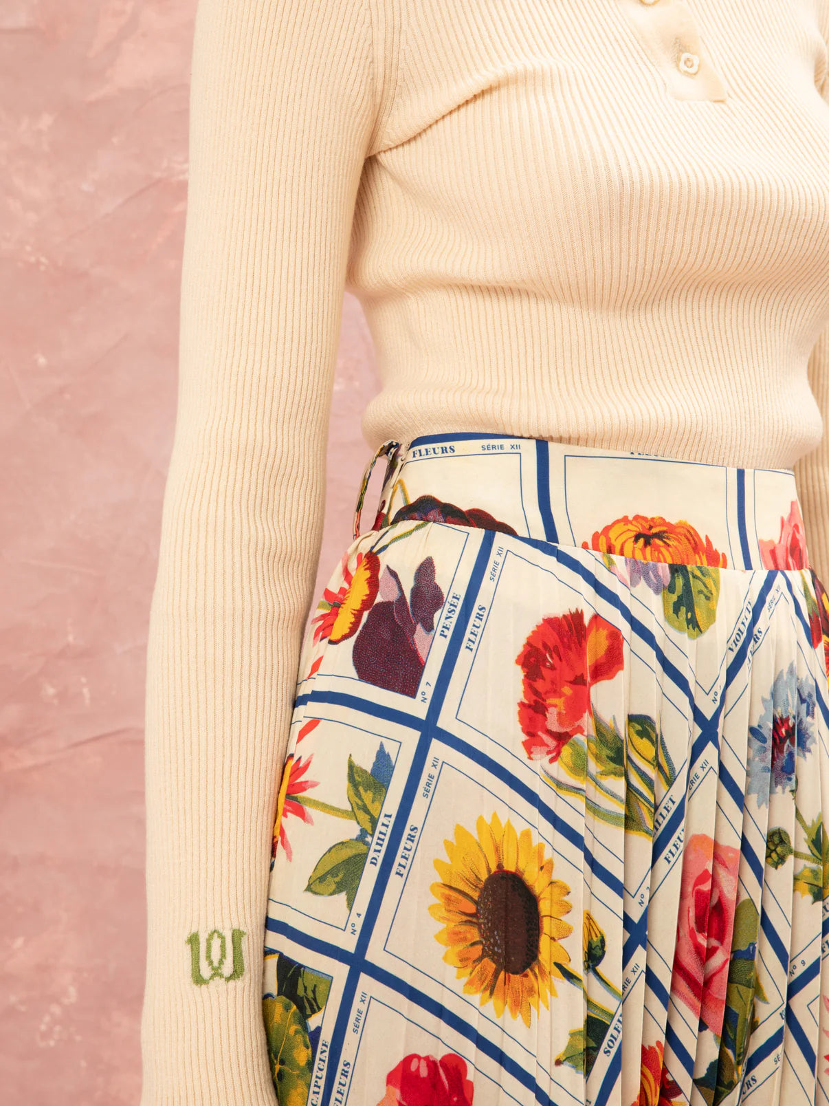 WE__ARE
PLEATED MAXI SKIRT - ANTHOLOGIO