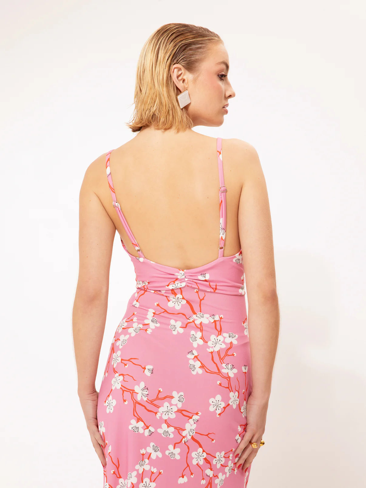 WE__ARE
RUCHED JERSEY MAXI DRESS AMIGDALIA PINK