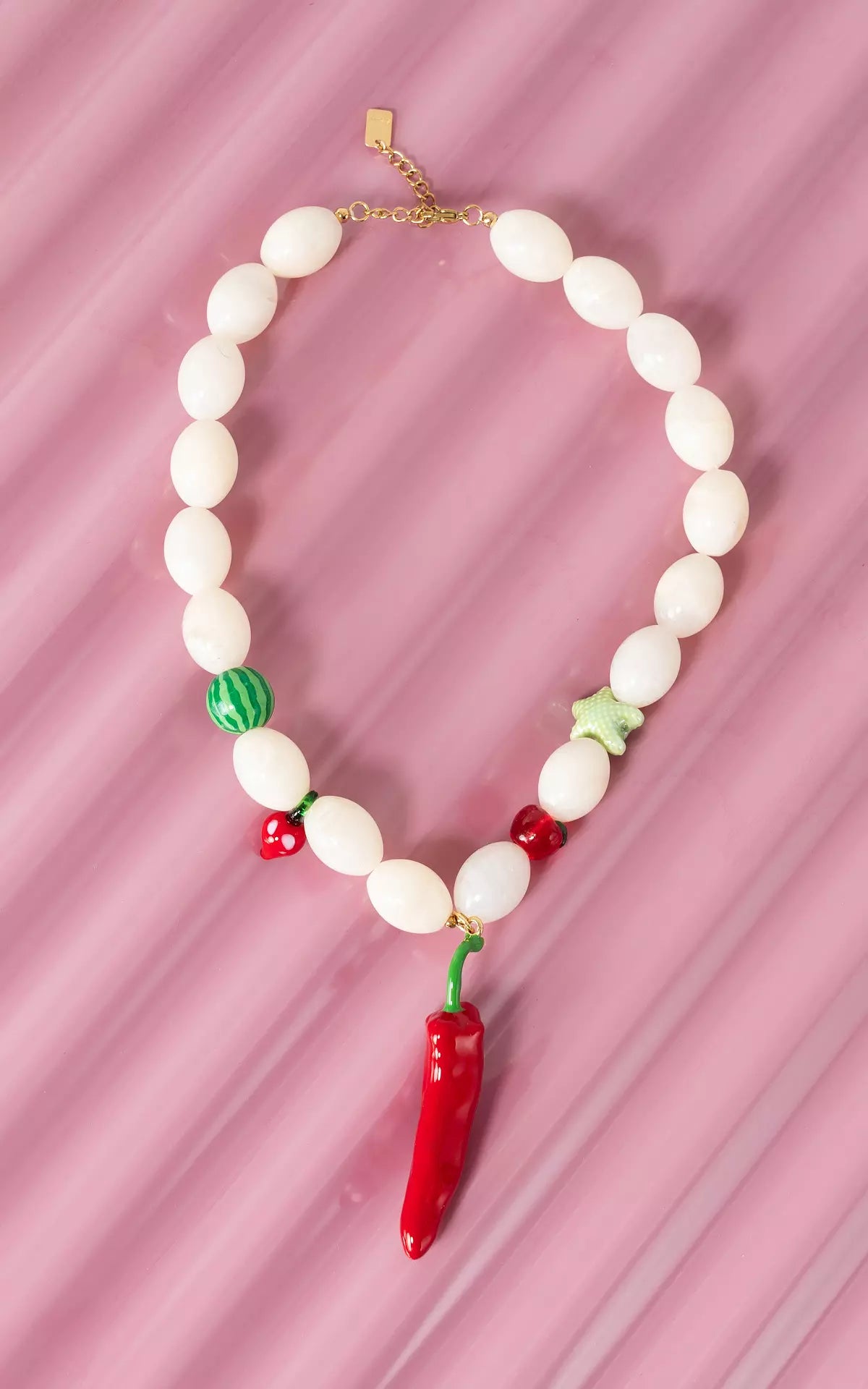 Adjustable chain