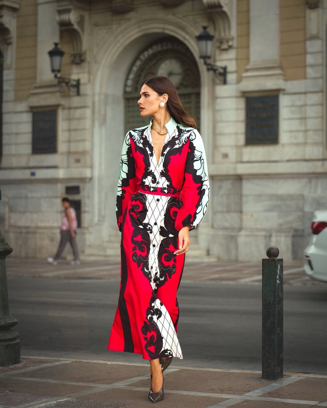 EIRIANNA
EXTRAVAGANT LONG DRESS